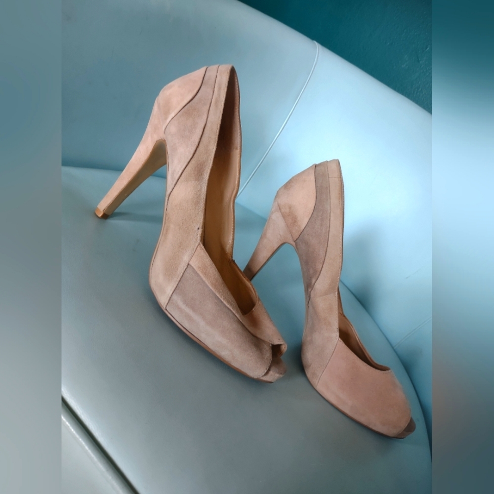Vintage Nine West Suede Platform Peeptoe Heels Size 10
